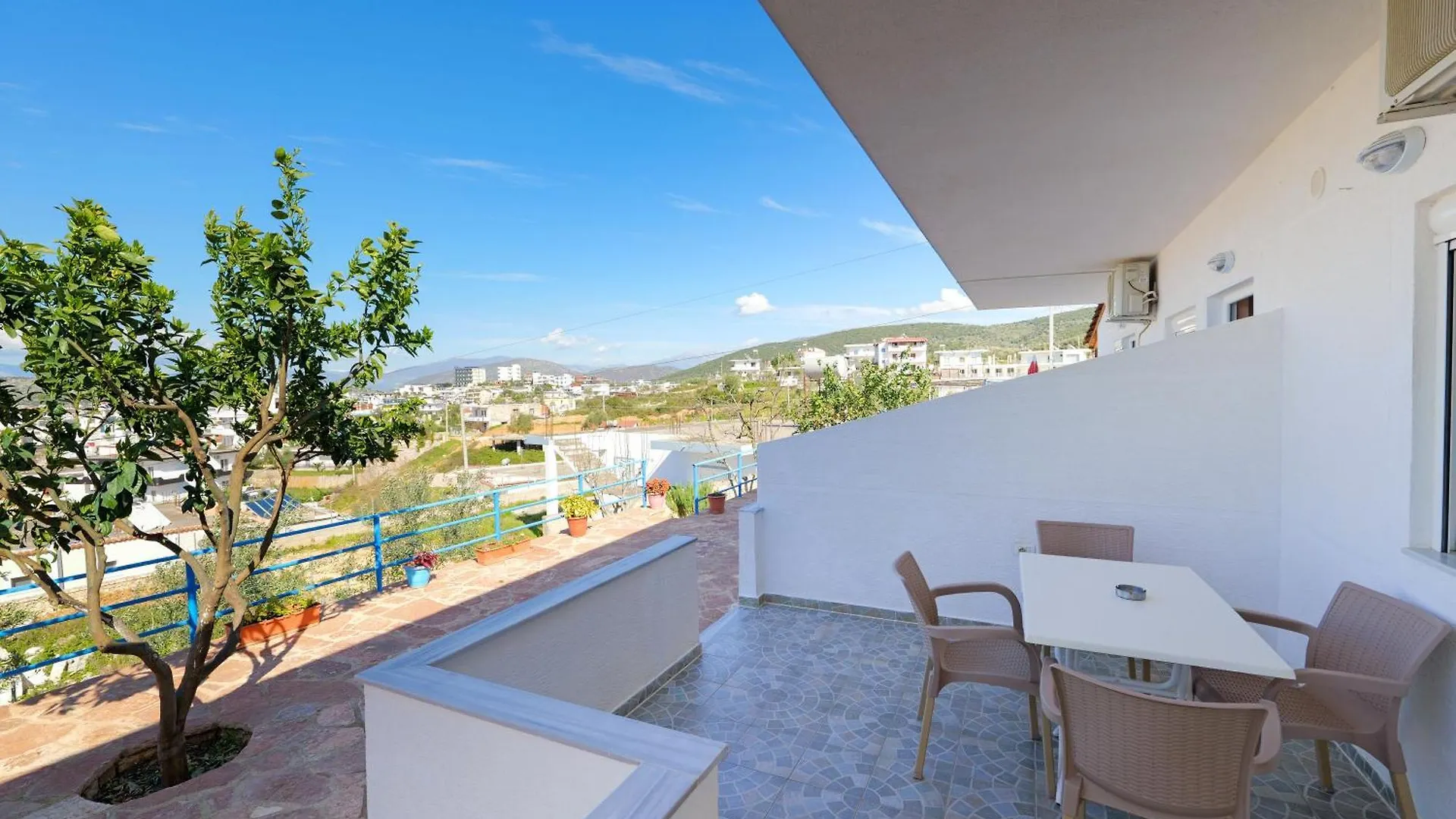Guesthouse Blue Sky Ksamil 0*,  Albania