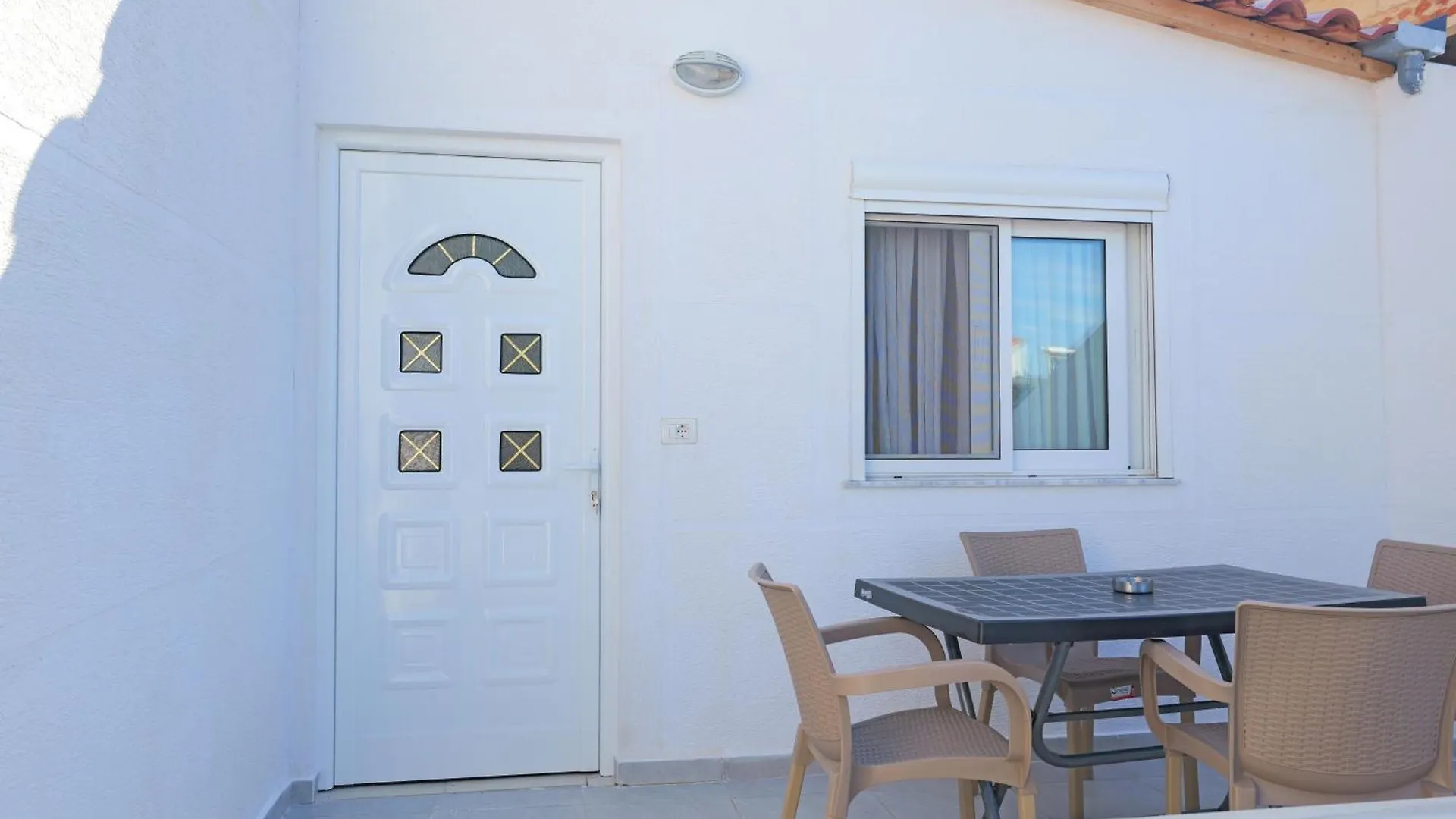 Apartment Guesthouse Blue Sky Ksamil Albania
