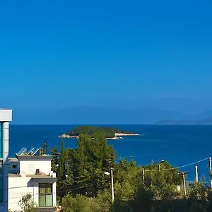 Апартаменты Four Seasons, Ксамил
