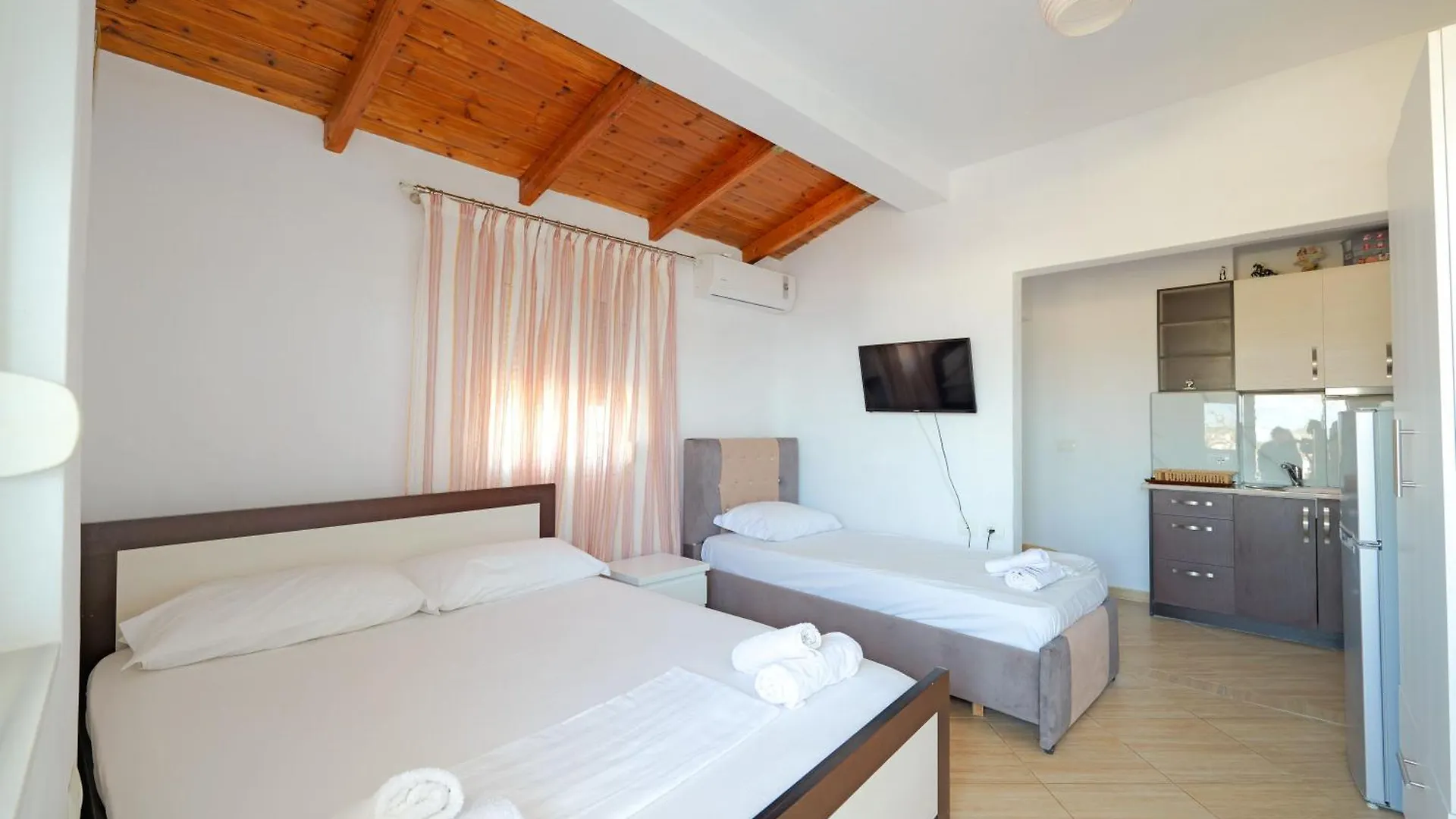 아파트 Guesthouse Blue Sky 사밀